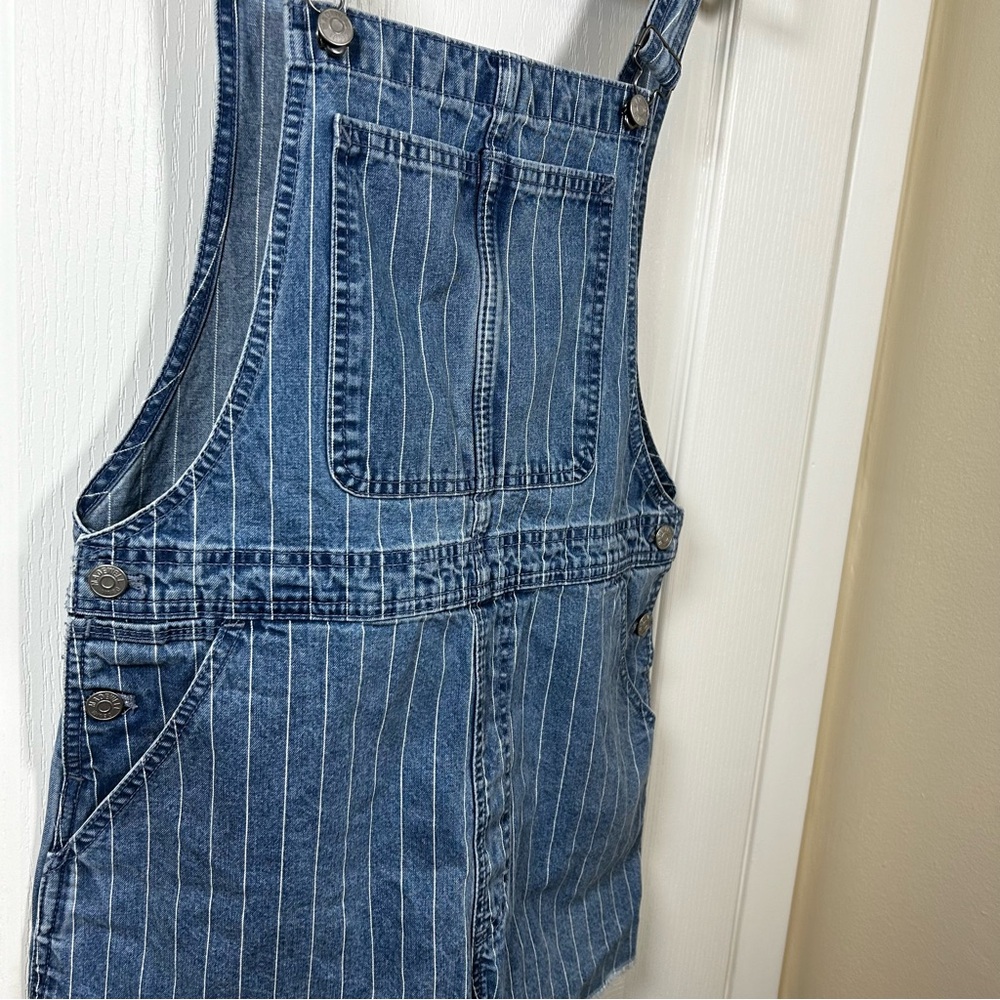 Madewell Pinyon Short Overalls in Pinstripe Small Denim - Picture 3 of 10